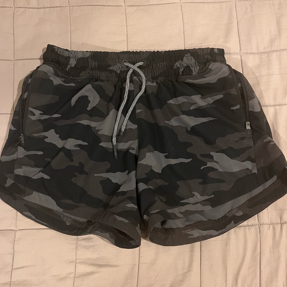 Athleta camouflage sport shorts